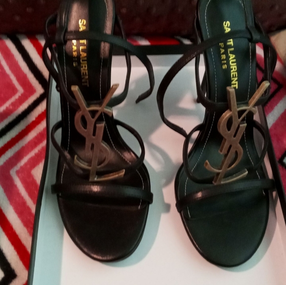 I dont work right now, and i have 3 kids..😕 - Picture 3 of 4